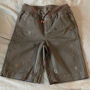 Super cute boys Star Wars shorts. I don’t think they were ever worn.